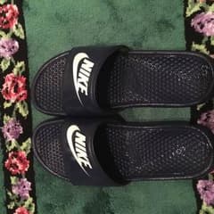 NIKE ベナッシのサムネイル