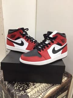 NIKE AIR JORDAN 1 MID 27cmのサムネイル