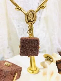 廃盤プレミア品】Q-potプチリュクスショコラ（生チョコ） ピアス 