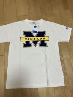 未使用　ミシガン大学　カレッジTシャツのサムネイル