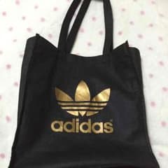adidas カバンのサムネイル