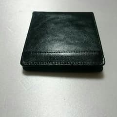 【美品】メンズ 二つ折り財布のサムネイル