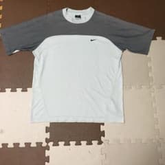 NIKE ナイキ Tシャツのサムネイル