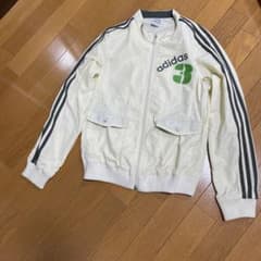 adidasトップスのサムネイル