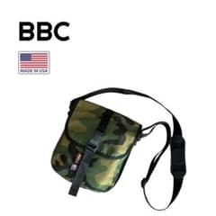 BBC USA製 カモ柄 ナイロン ショルダーバッグ ウッドランド【美品】