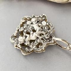 Albert Bodemer】 天使の透かしのクッキートング【純銀】薔薇 - メルカリ