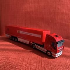 フェラーリのトレーラーのサムネイル