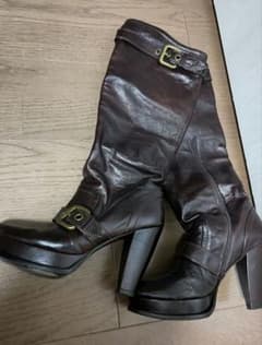 ☆Burberry　BLUE LABELレザーロングブーツ☆のサムネイル