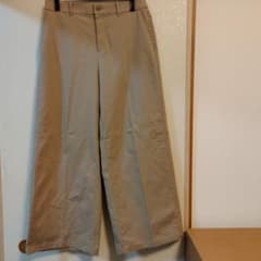 ユニクロ レディース ワイドチノパンツ ベージュのサムネイル
