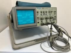 Tektronix 2225 50MHz オシロスコープのサムネイル