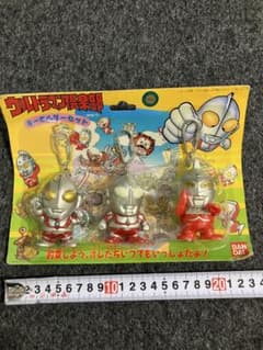 訳あり・当時物】ウルトラマン倶楽部 キーホルダーセット ウルトラ三人