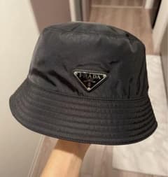 prada ✨美品✨正規品のサムネイル