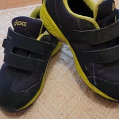 18.5cm　ASICS　ネイビー色のサムネイル