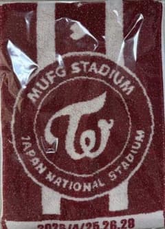 TWICE ［新品未使用］TWICE MUFG STADIUM 国立タオルのサムネイル