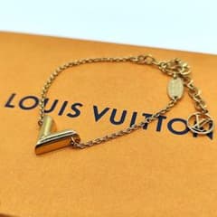 27249✨ルイヴィトン ロゴチャーム ゴールド ブレスレット
