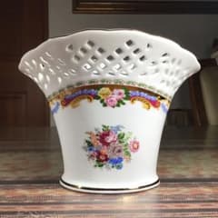 LG Porcelaine T Limoges 花瓶　フランス製　骨董品 LG Porcelaine T Limoges 花瓶 フランス製 骨董品 - メルカリ