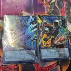 遊戯王　オーバーフレーム2枚セットのサムネイル