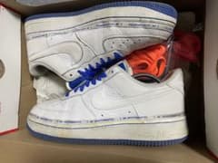 【海外限定】NIKE×レブロンジェームス　エアフォース1のサムネイル