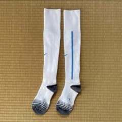 ナイキ　サッカーソックス　23-25 白のサムネイル