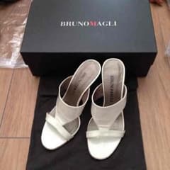 BRUNOMAGLI ミュールのサムネイル