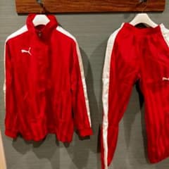 プーマのジャージのサムネイル