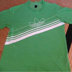 adidasのTシャツ( ´ ▽ ` )ノのサムネイル