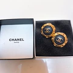 CHANEL イヤリングのサムネイル