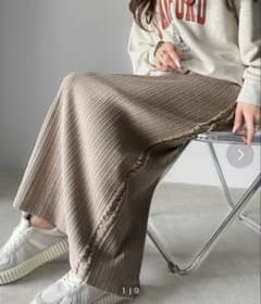 【新品】mily bilet ロングタイトスカート ベージュ ブラウンのサムネイル