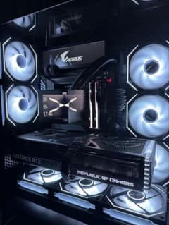おまけあり‼️Ryzen7 9800x3d/RTX 4080Super/2tbのサムネイル