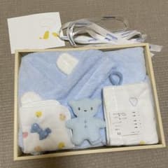 ファミリア　ポンチョ型バスタオルセットのサムネイル
