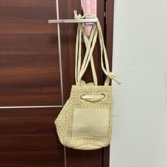ベージュ 巾着型 ハンドバッグ リュックサックのサムネイル