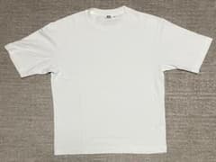 UNIQLO クルーネックTシャツのサムネイル