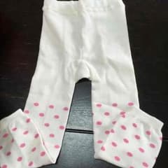 うり♪様専用 子供服 白色 ピンク水玉スパッツ 85㎝のサムネイル