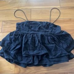 URBAN OUTFITTERS ティアード キャミソール ブラックのサムネイル