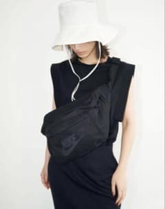 NIKE TECIH HIP BAGのサムネイル