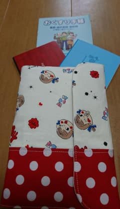 ハンドメイド  母子手帳・通帳ケースのサムネイル