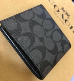COACH　コーチ　折り財布　新品未使用のサムネイル