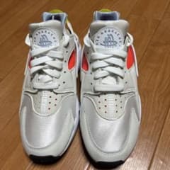 24.5cm NIKE AIR HUARACHEのサムネイル