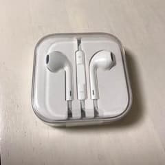 iPhone イヤホン 純正 (新品 未開封)のサムネイル