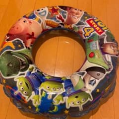 浮き輪　トイストーリーのサムネイル