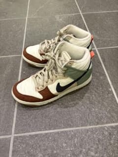 NIKE WMNS DUNK HIGH LXのサムネイル
