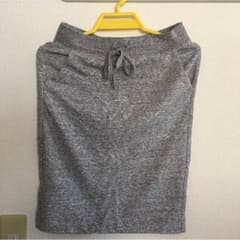 mana☆様専用  新品未使用☆UNIQLO スエットスカートのサムネイル