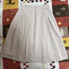 ベージュ フレアスカート ひざ丈プリーツのサムネイル