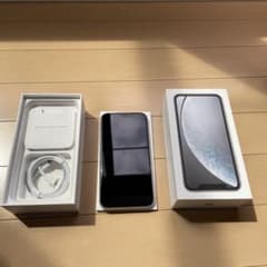 Apple iPhone XR ホワイト 本体のサムネイル