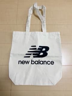 ⭐︎値下げしました⭐︎ニューバランス　トートバッグのサムネイル