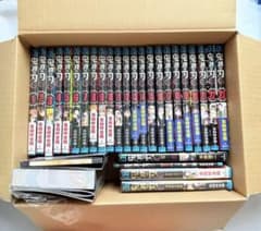 Thumbnail of 鬼滅の刃 全巻+公式ファンブック2冊+外伝+煉獄零巻、特装版あり美品
