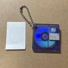 ミニディスク MD ミニチュアキーホルダー ブルー カプセルトイのサムネイル