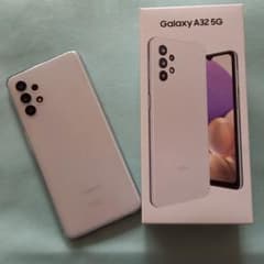 SAMSUNG Galaxy A32 5G SCG08 オーサム ホワイトのサムネイル