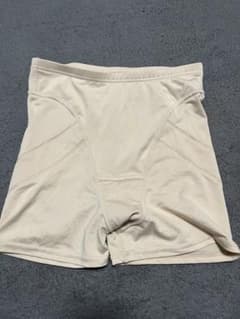新品未使用　肌色　スパッツ　見せパンのサムネイル