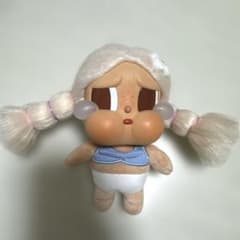 crybaby クライベイビー　POPMART ポップマート　バケーションのサムネイル
